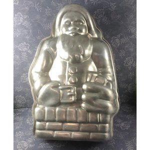 Vintage Aluminum Santa Claus Cake Mold Old World In Chimney NordicWare?
